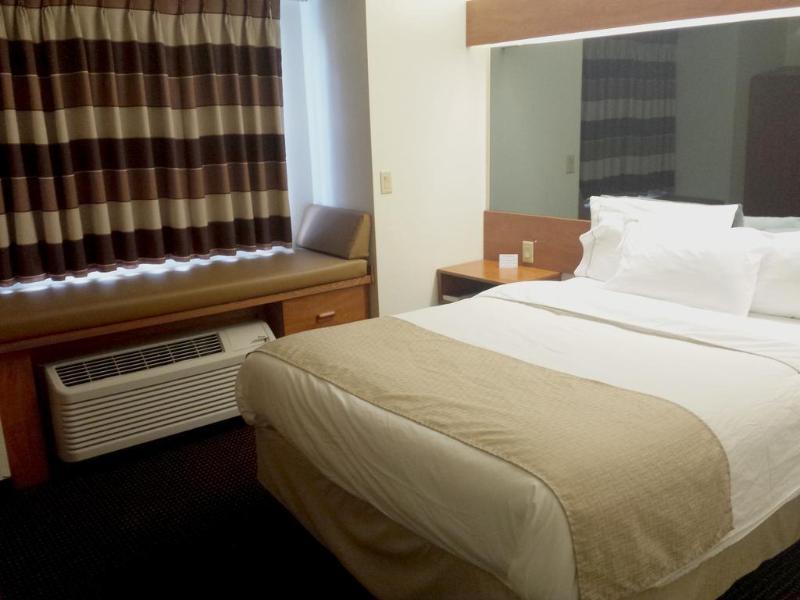 Microtel Inn & Suites By Wyndham Rice Lake Exterior foto